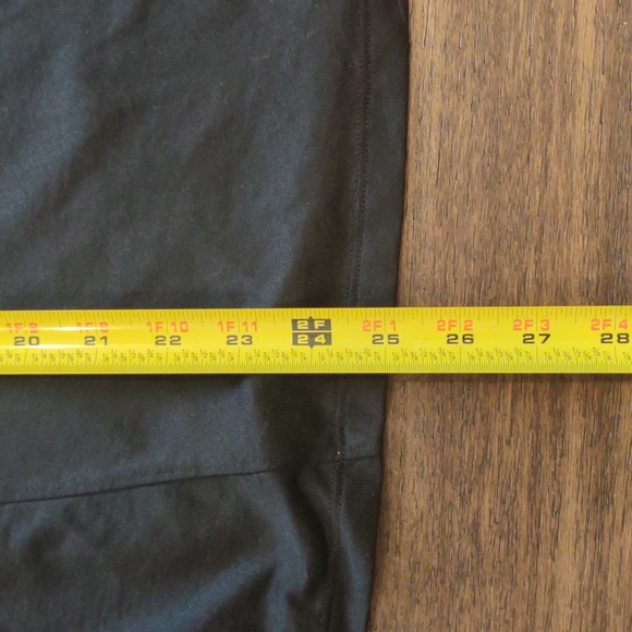 Women's Under Armour zip front long sleeve athletic top - Picture 3 of 4